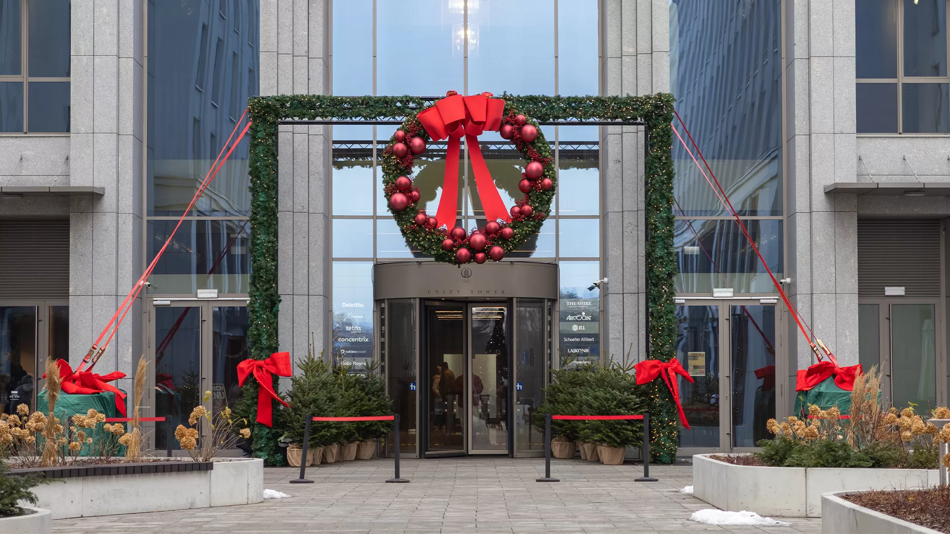 Southeast Mi Commercial Holiday Lighting And Decorations Company