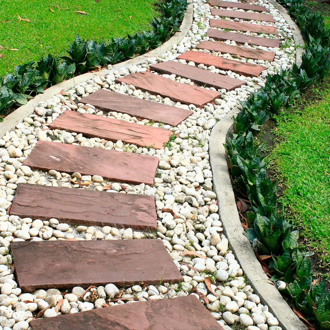 Mulching And Decorative Stone Installation Contractor In Southeast Mi